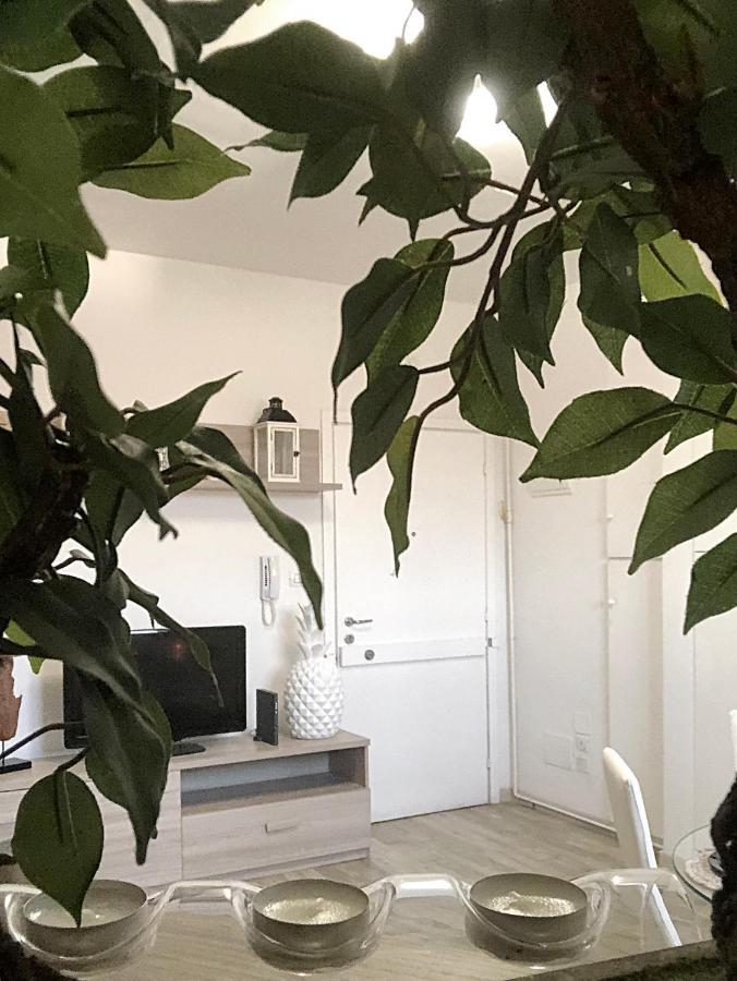 Familybo Apartments Bologna Delight - Front Station المظهر الخارجي الصورة